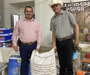 El DIF Arivechi y el H. Ayuntamiento celebran a los padres de nuestro municipio
