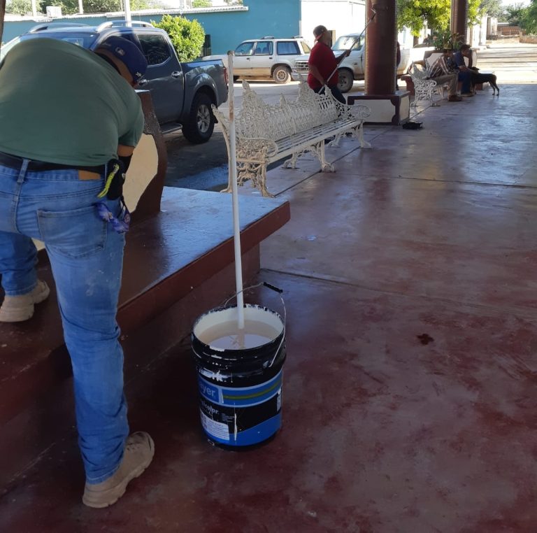 TRABAJOS DE LIMPIEZA Y REHABILITACIÓN EN BÁMORI PREVIOS A LAS FIESTAS DE LA VIRGEN DEL ROSARIO