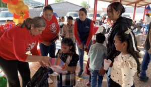 EL DIF MUNICIPAL Y EL H. AYUNTAMIENTO FORTALECEN LA UNIÓN FAMILIAR CON LAS POSADAS NAVIDEÑAS